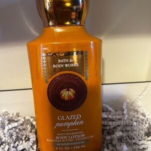 Bath & Body Works Glazed Pumpkin Lotion - Warm Orange